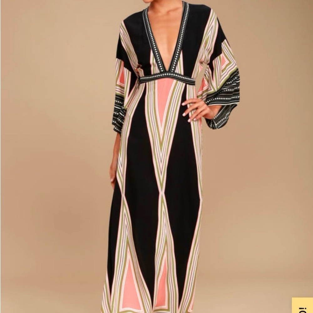 LULUS Montecito Black Print Maxi Dress. Small. New with tags